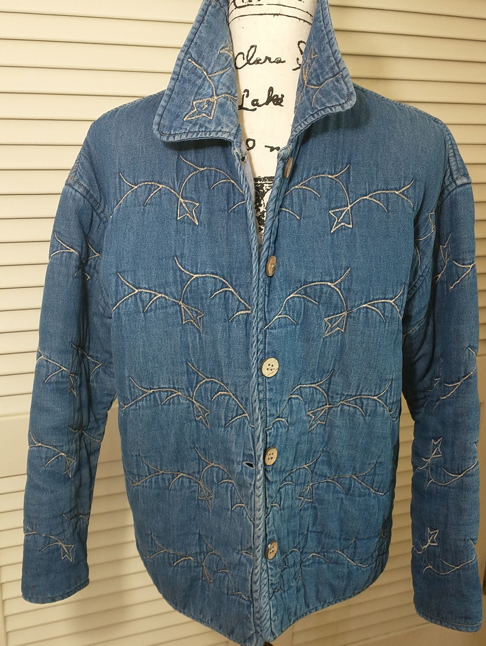 Quilted Jean Jacket, Embroidered, Size M, 100% Cotton, Cottagecore, Gramcore